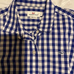 Vineyard vines plaid long sleeve Botton up shirt